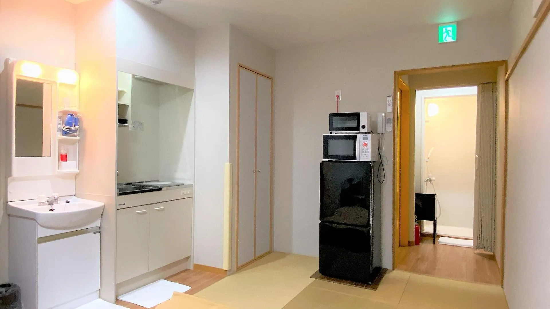 Sakura Hotel Hatagaya Tokyo 3*,